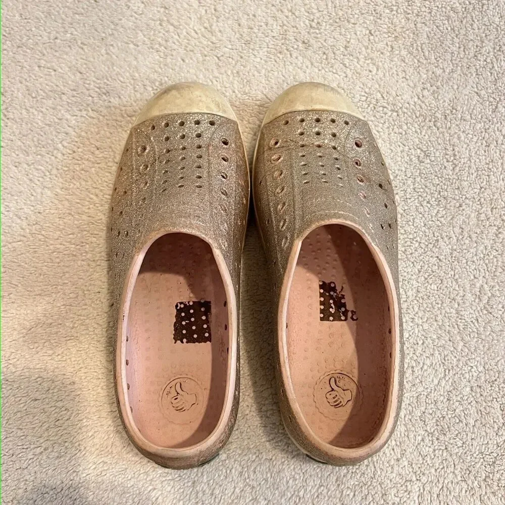 Native Pink Glitter Water Shoes Girls J2 Comfort Outdoor Jefferson Bling